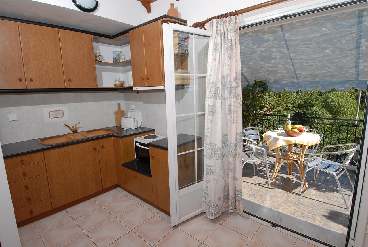 Starvillas Apartments And Studios Agia Efimia Luaran gambar