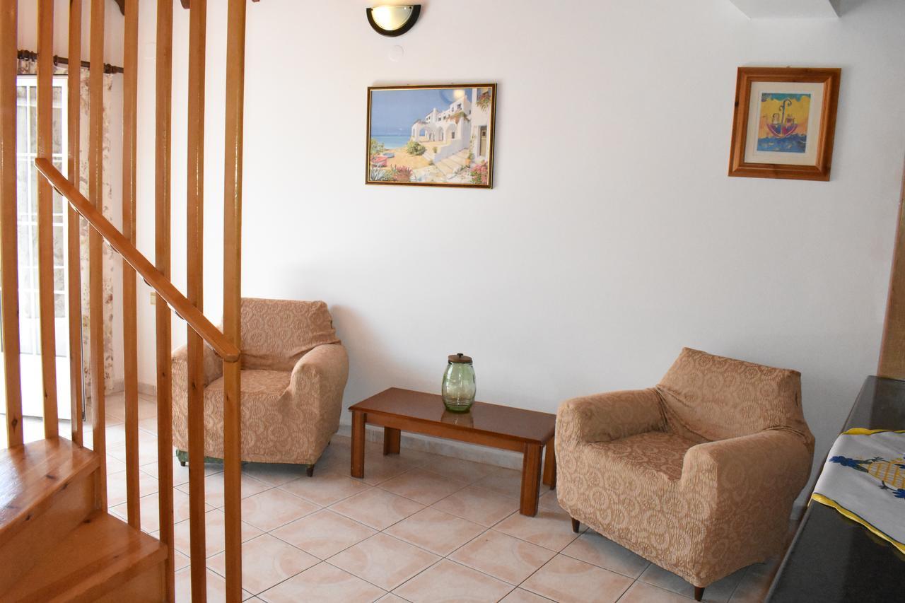 Starvillas Apartments And Studios Agia Efimia Luaran gambar