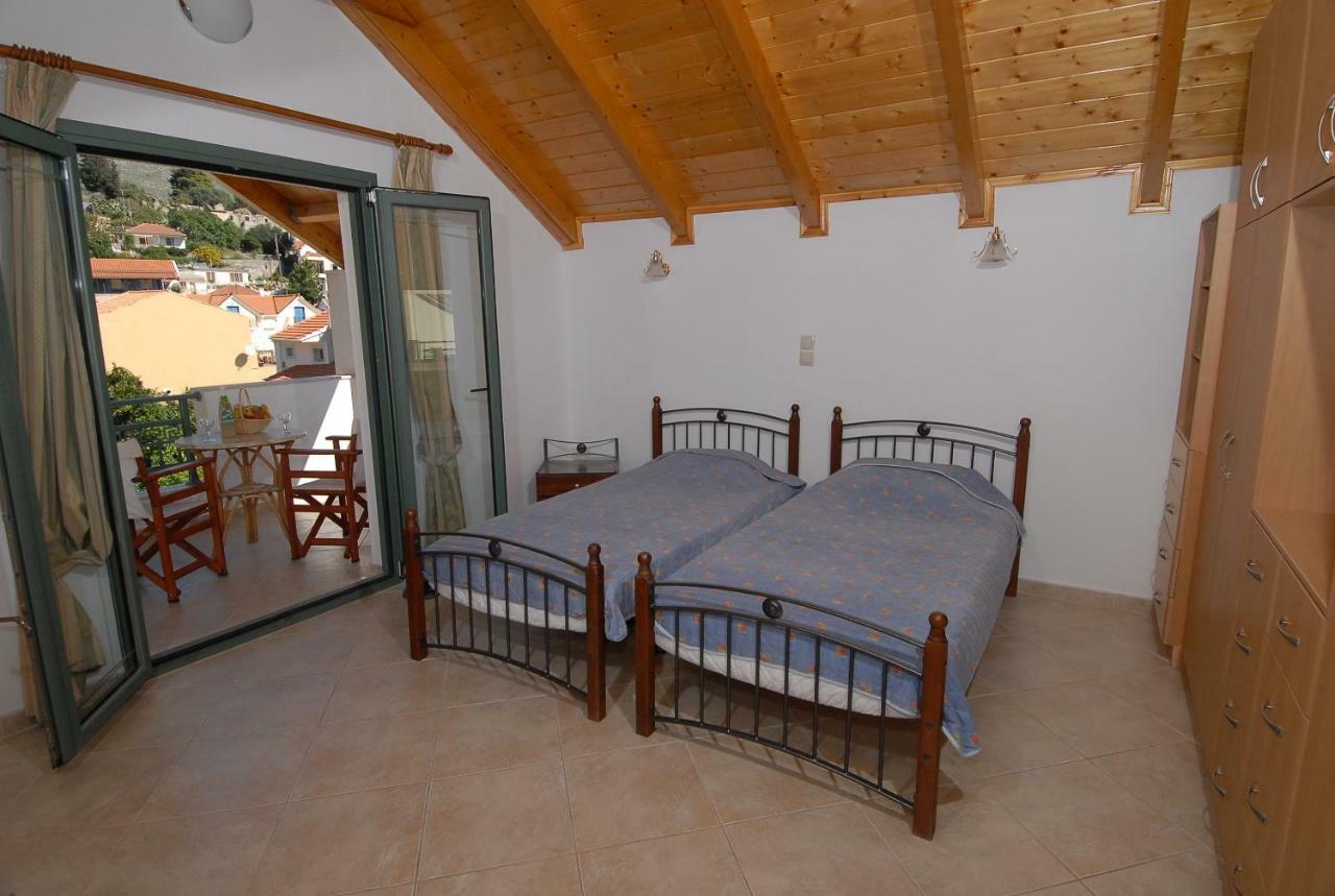 Starvillas Apartments And Studios Agia Efimia Luaran gambar